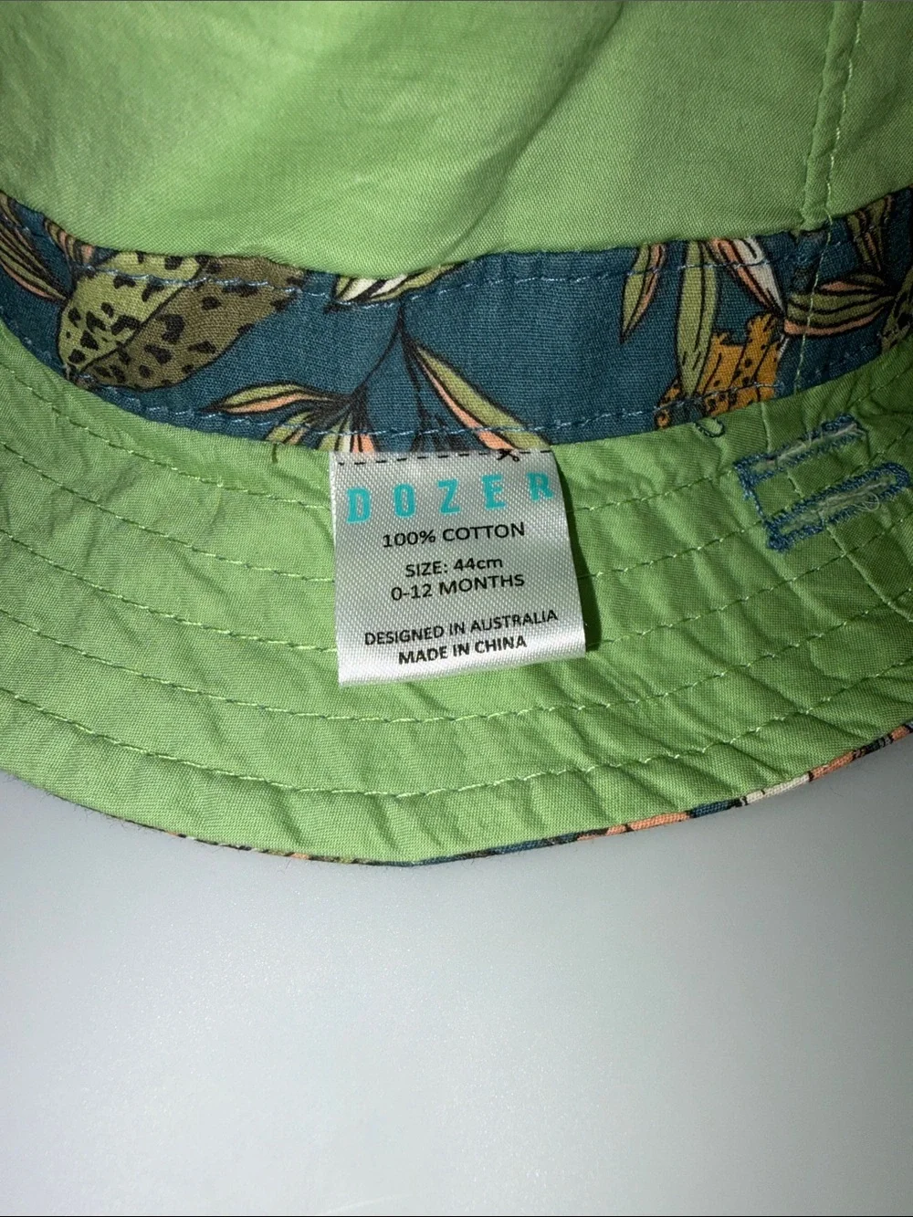 Dozer baby reversible bucket hat 0-12M